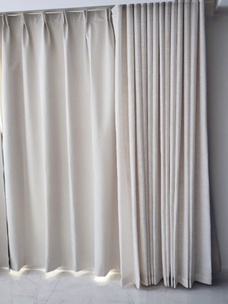 curtain blind